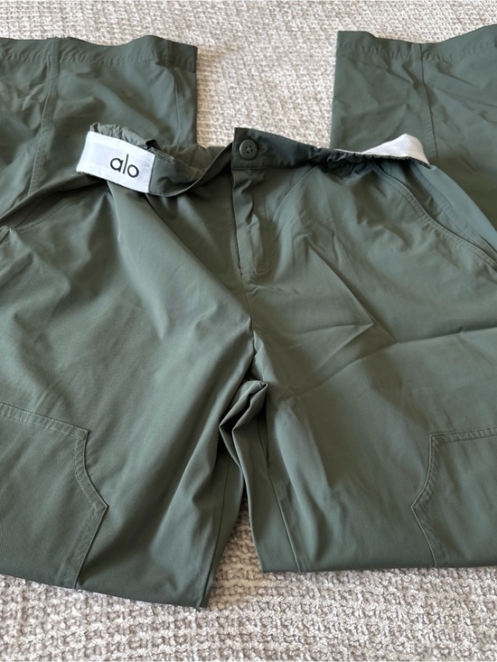 ALO Yoga Pants - ALO Yoga Sage Green Utility Pants with Button Waist